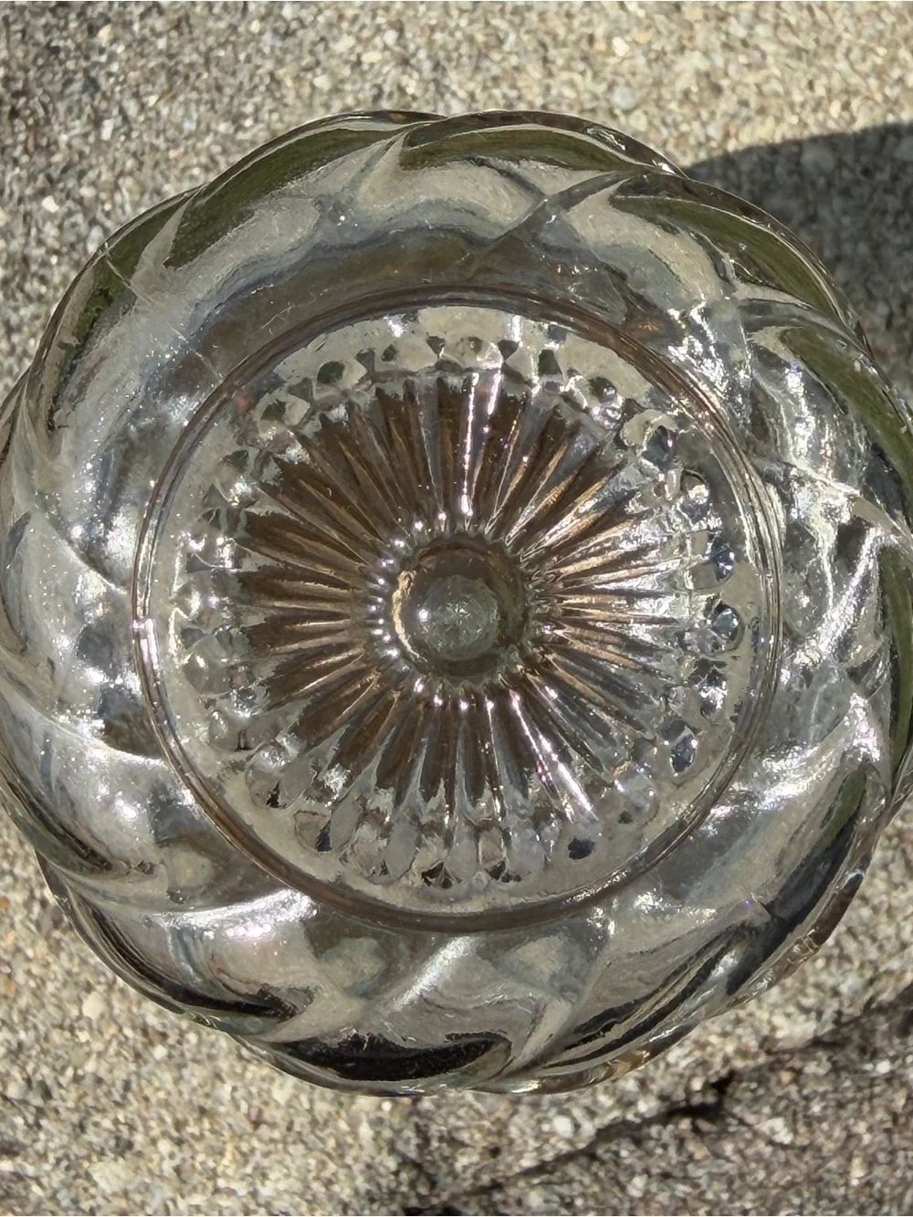 Vintage Dark Eyes Vodka Glass Decanter Stopper Clear Spring Clermont KY. G23